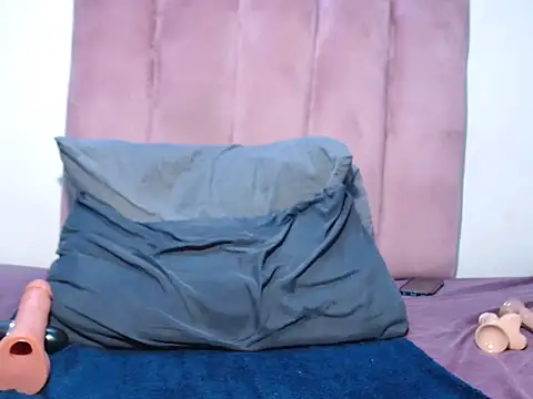 Pretty-001's cam snapshot