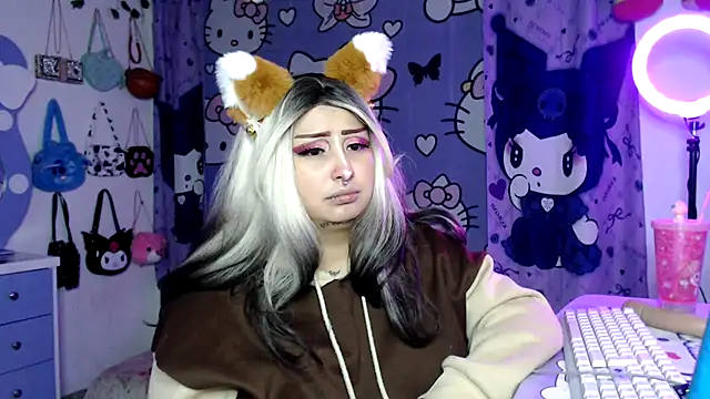 lussyevans24 live sex cam