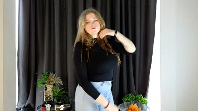 NightSaffron's cam snapshot