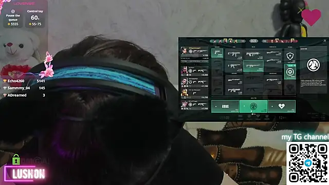 Ollie_Baird's cam snapshot