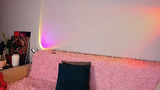 cai_lai's cam snapshot