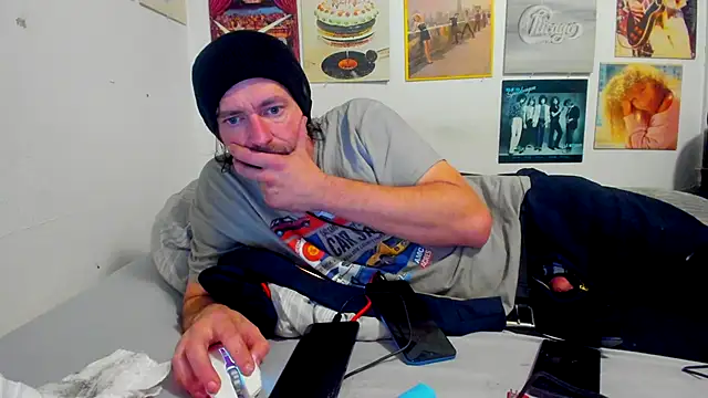 cloudyystar666's cam snapshot