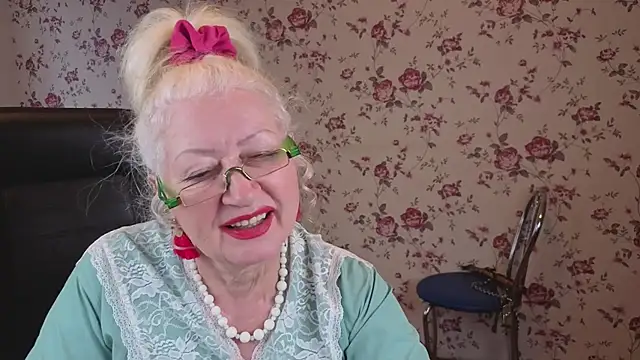 Maya_Mayflower's cam snapshot