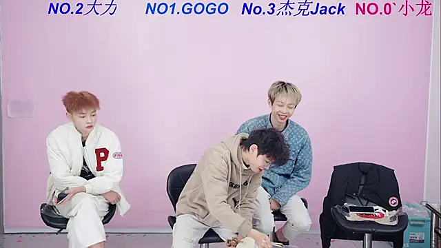 Beautifulboys-999's cam snapshot