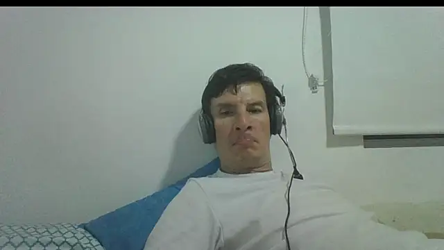 carliesexyman's cam snapshot