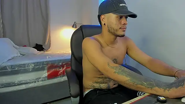 master_evil07's cam snapshot