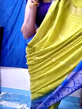 deepa-telugu143's cam snapshot