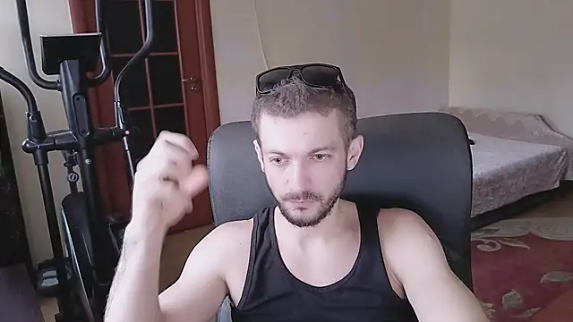 333Alone_in_theDark777's cam snapshot