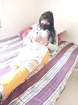 Sunita-collage's cam snapshot