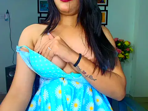 magical_ishika's cam snapshot