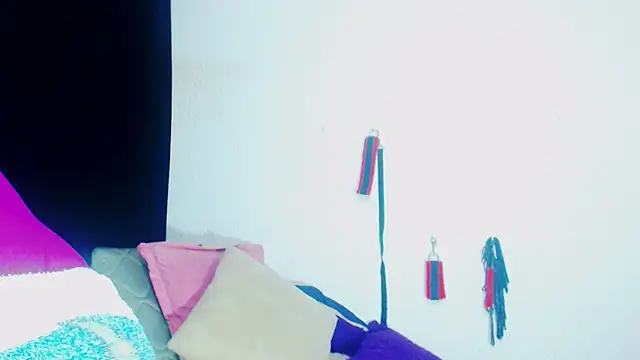 alexandrasexy32 live sex cam