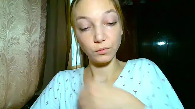 EmillyPlay live sex cam