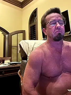 sluttydylan live sex cam