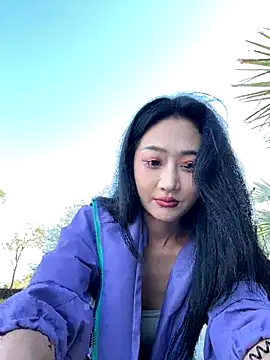 so-linger live sex cam