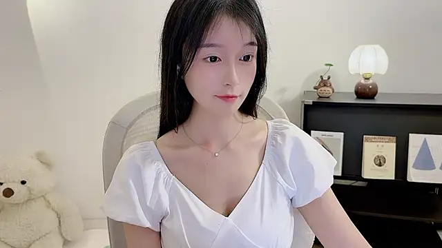 Onechestnut's cam snapshot