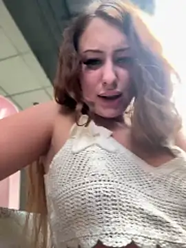 AndreaMood live sex cam