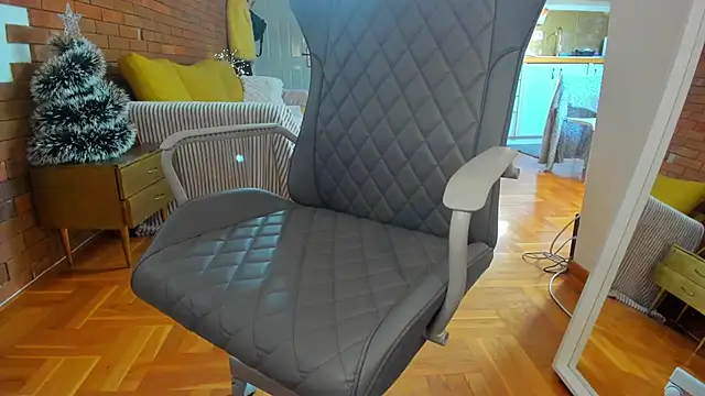 Aliceginger99 live sex cam