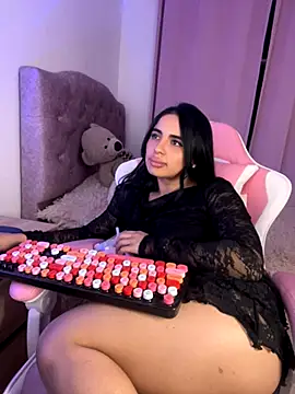 Emily-14 live sex cam