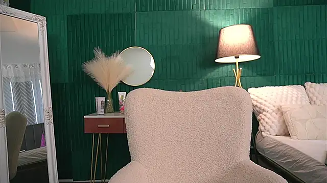 HaileyMoonn live sex cam