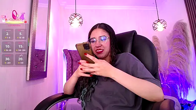 Amara_Davis live sex cam