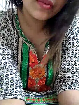 Tanha18 live sex cam