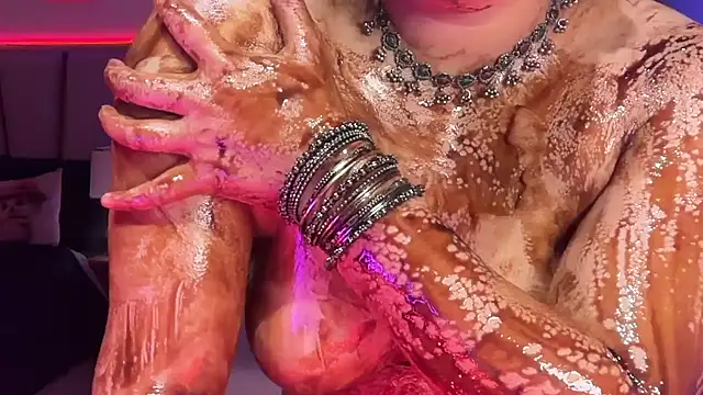 SunhariGirl live sex cam