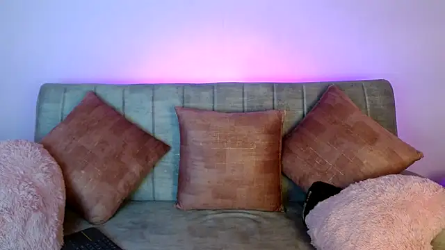 Foxkatty69 live sex cam