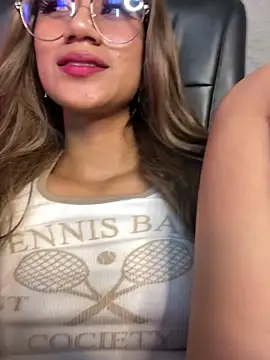 KaitlynLoveCam live sex cam