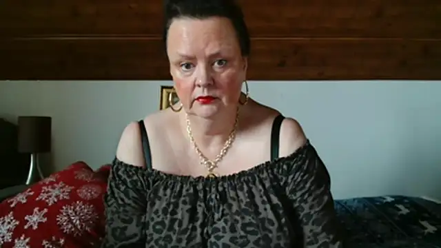 TiffanyMature's cam snapshot