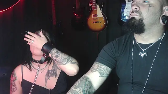 Da_Dark_Room's web cam