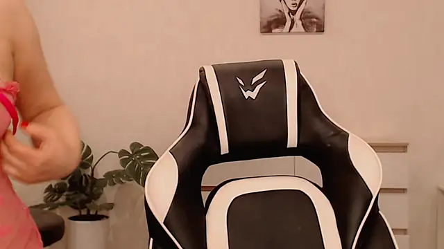 Lola_Richie's cam snapshot