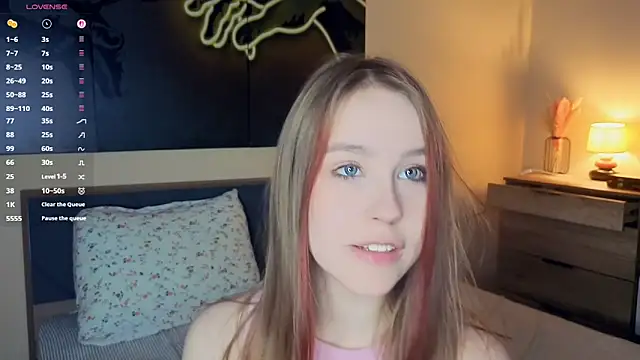 MaliaBourraine's cam snapshot