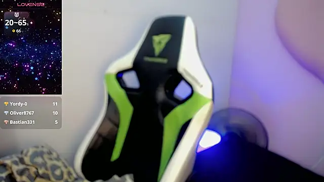 Isabella_saenzz_'s cam snapshot