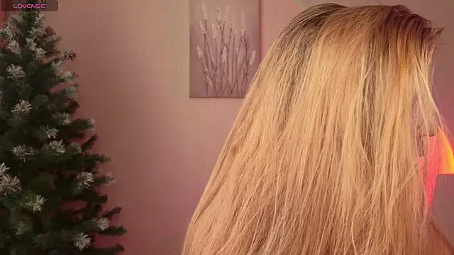 Neon_Foxxxy's cam snapshot