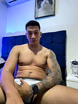 OliverWest04's cam snapshot