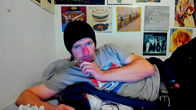 cloudyystar666's cam snapshot