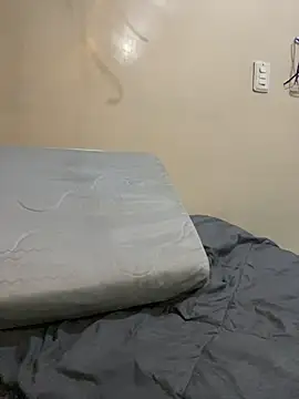 charlie_bass's cam snapshot