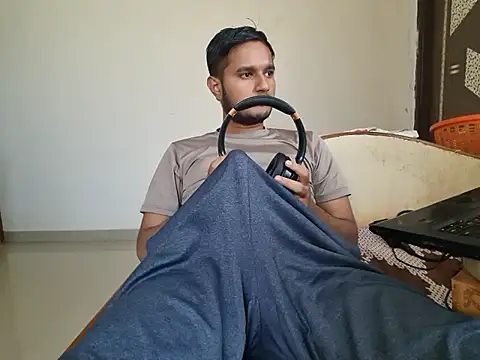 young-hairy-jon's cam snapshot