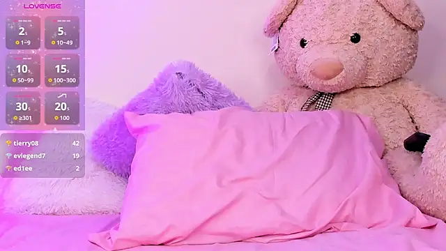 Nyra_lux16's cam snapshot