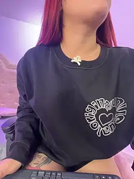 Khloe_Johnson18's cam snapshot