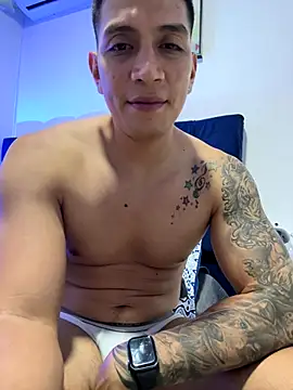 OliverWest04's cam snapshot