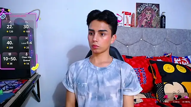 OwenBluee's cam snapshot