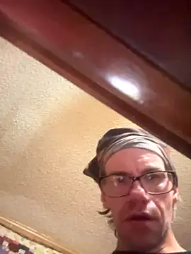 johnyupinya's cam snapshot