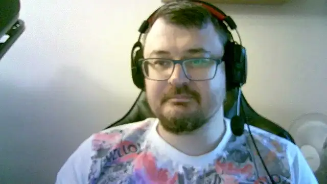 SirAbuser's cam snapshot