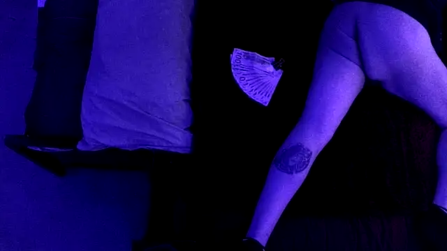 Time2playN303party's cam snapshot