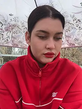 KikiWatson's cam snapshot