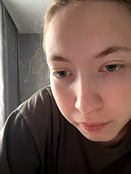 Holy_Poly's cam snapshot