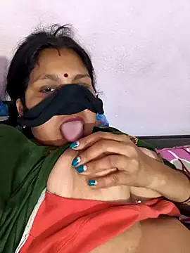 Indian-couple2025's cam snapshot