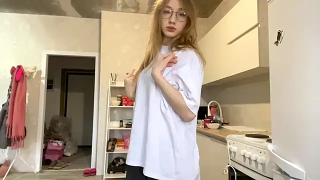 MargyDejong's cam snapshot