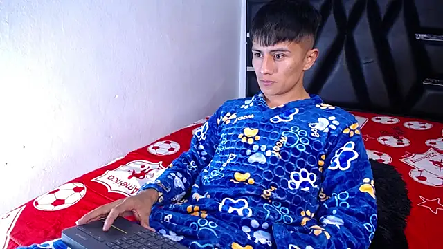 Fernandoo_Oficial's cam snapshot